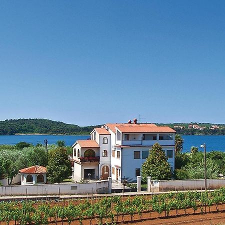 Beautiful Apartment In Pula With Kitchen Kültér fotó